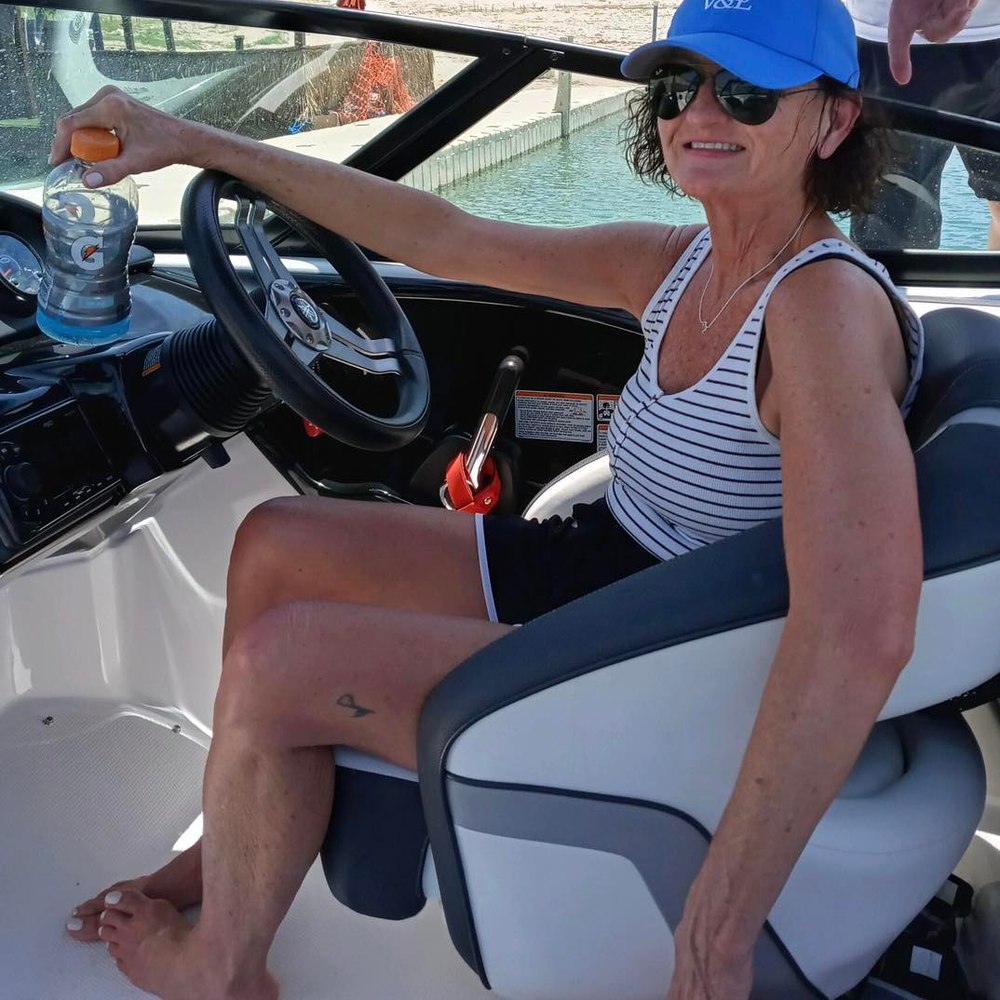 Meet your Posher, Lori